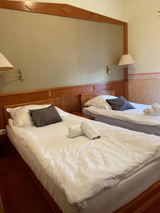 Kenguru Panzio Hotel Hódmezővásárhely Eksteriør billede