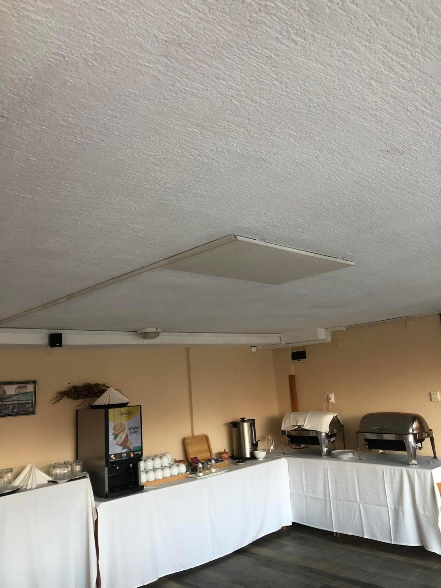 Kenguru Panzio Hotel Hódmezővásárhely Eksteriør billede