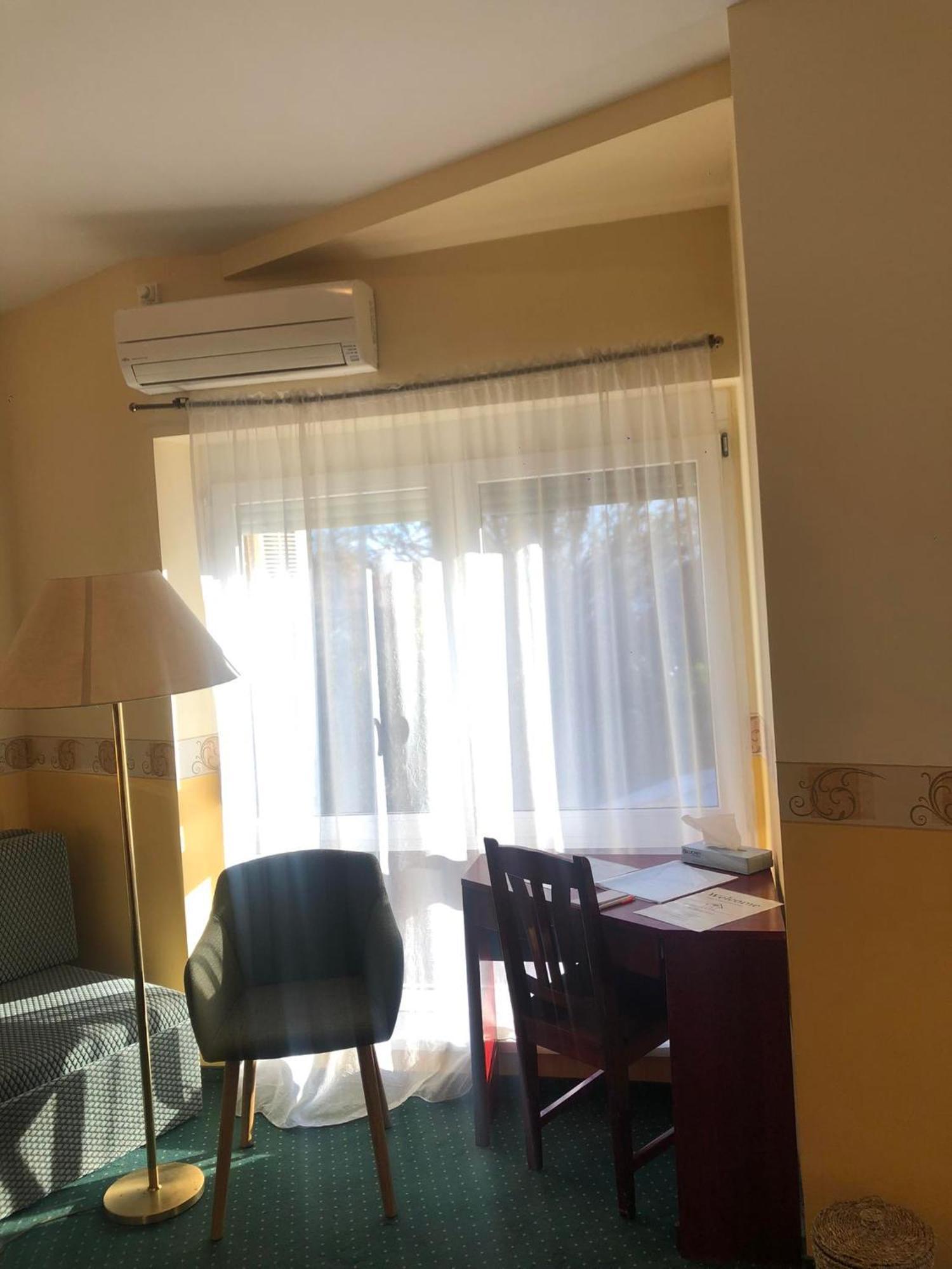 Kenguru Panzio Hotel Hódmezővásárhely Eksteriør billede